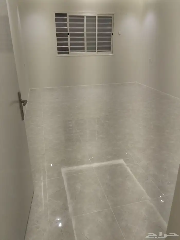 شركة تنظيف غسيل خزانات شقق فلل مجالس نظافه كنب خزان 6