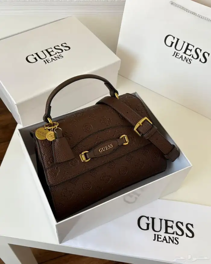 شنط هاي كوالتي برادا وشانيل وجيس شامل التوصيل والشحن 9