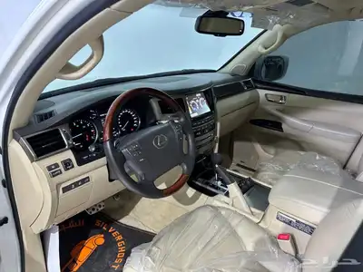 لكزس LX570 فل كامل 2015 15
