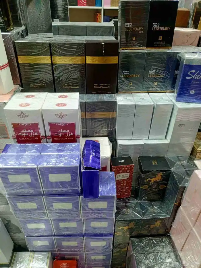 حبتين عطر ب25ريال والثالث مجاني 9