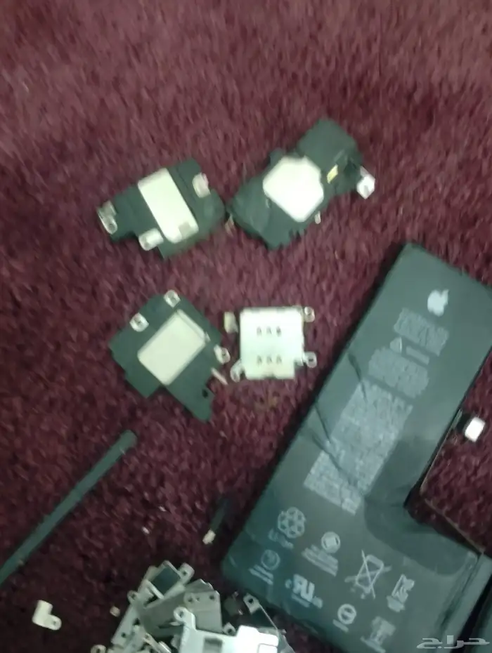 للبيع قطع غيار ايفونات من 5s الى ايفون 16برو ماكس 10