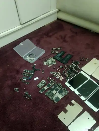 للبيع قطع غيار ايفونات من 5s الى ايفون 16برو ماكس 17
