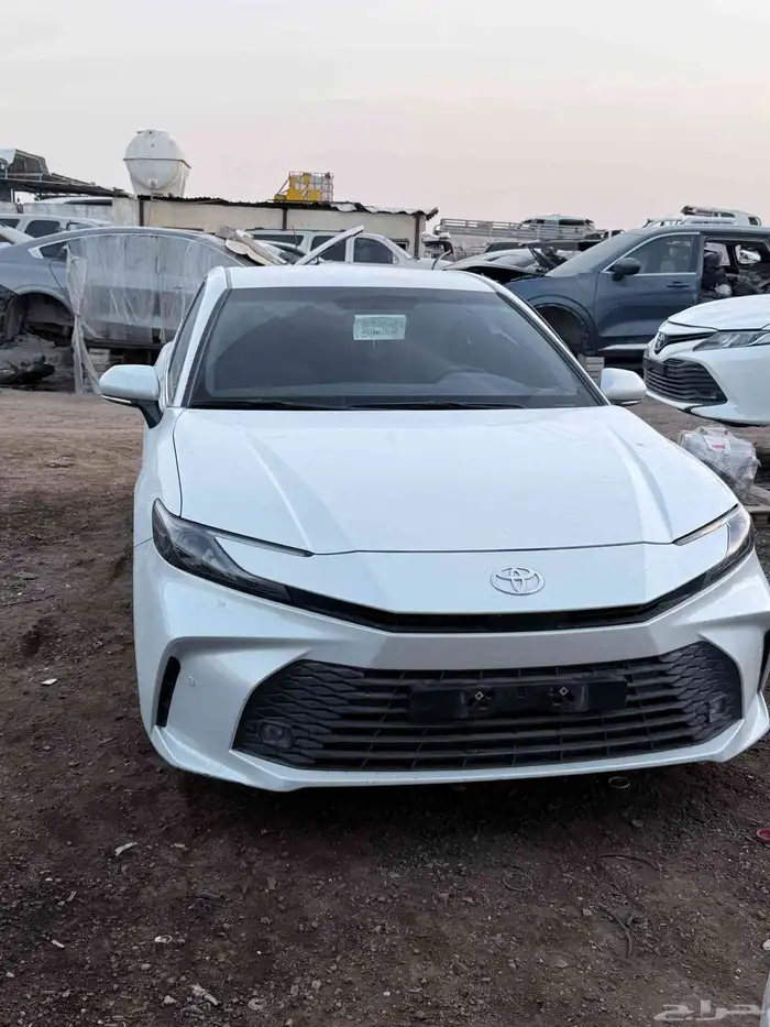 تشليح لبيع قطع غيار كامري من موديل 2018 الى2025 8