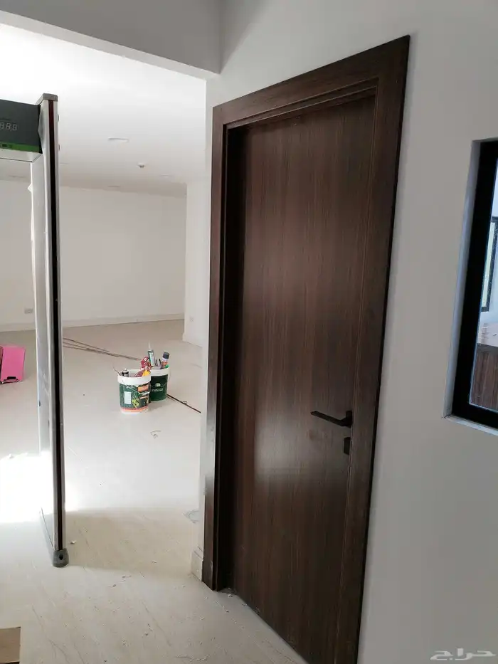 فني تركيب أبواب wpc موجود في الخرج الرياض 1