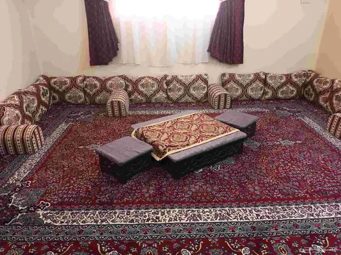 مساند و طاولة تقديم وخدمة للبيع 2