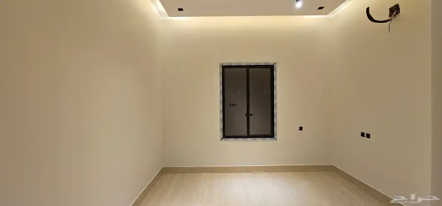 للبيع شقة حي الجنادرية 3