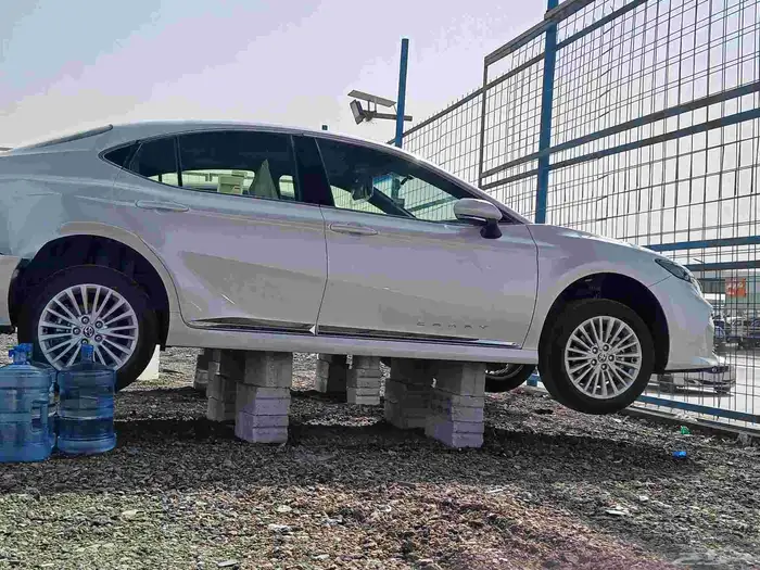 تويات كامري 2025 4