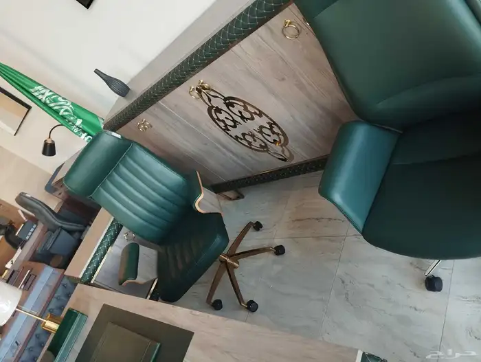 جديد اثاث طقم مكاتب كامل مودرن وكنب مكتبي متوفر (وموجود الت 13