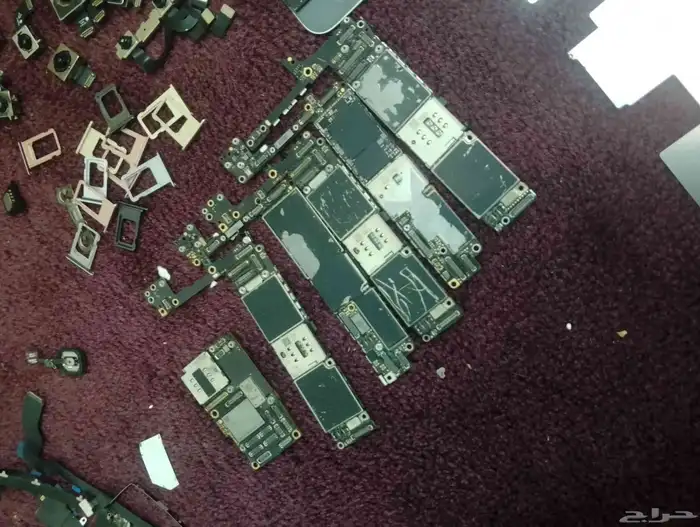 للبيع قطع غيار ايفونات من 5s الى ايفون 16برو ماكس 2