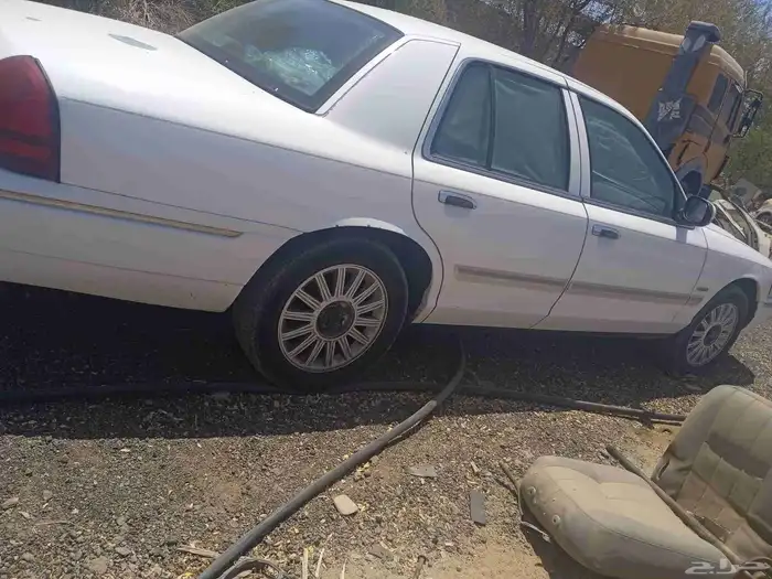 قطع غيار فورد مركيز وفيكتوريا 2010 0