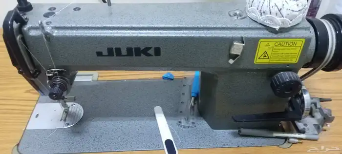 مكينة خياطةJUKI 1