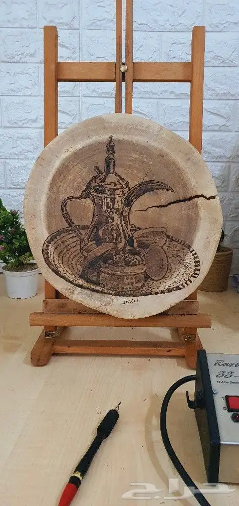 قطعة فنية من خشب السوار الطبيعي 0