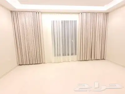 معلم تركيب ستائر 1