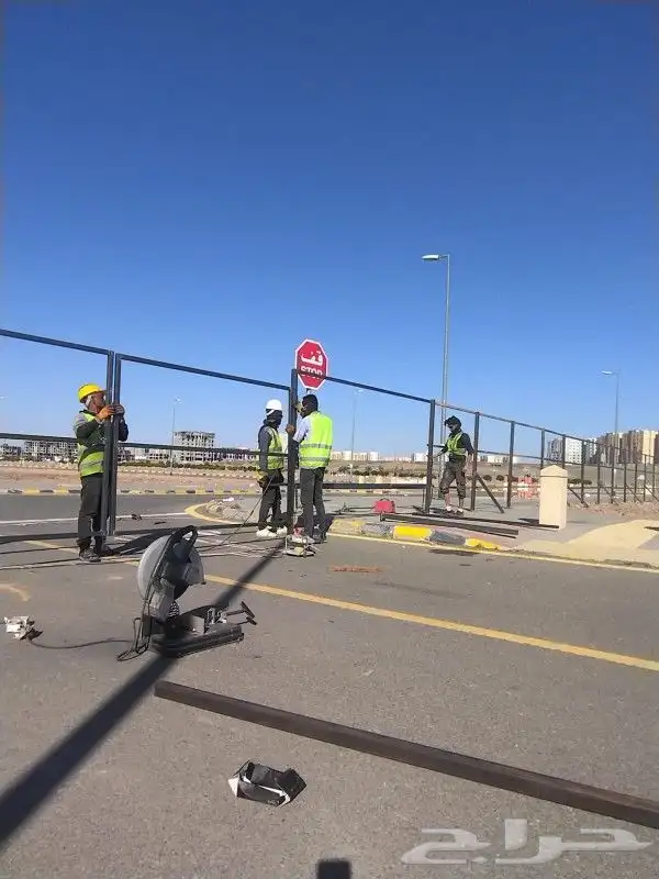 حداد لحام يمني متنقل المدينة المنورة هناجر مظلات شبابيك 6