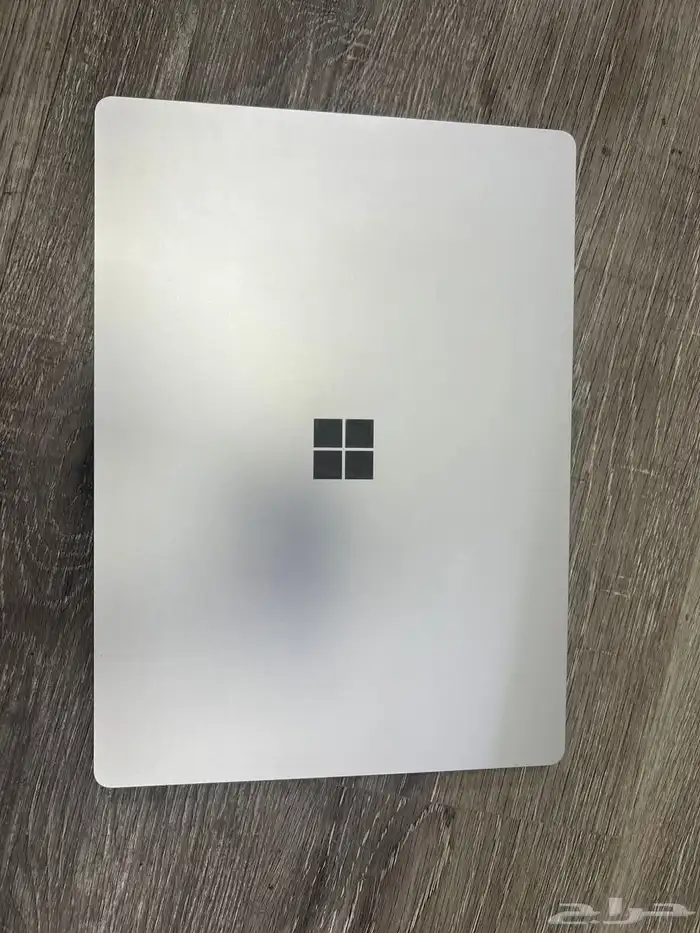 Microsoft Surface Laptop 2 (13.5 ) Intel Core i7 8th Gen 7
