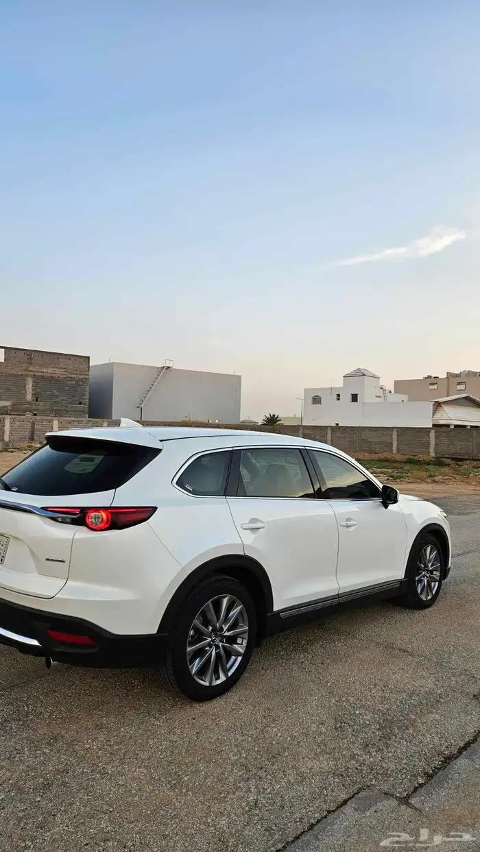 للبيع مازدا cx9 موديل 2022 بحالة الوكالة 2