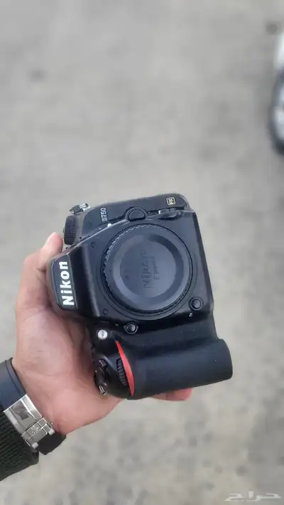 كاميرا نيكون d750 مع عدسه85بورتريه f1.8 7