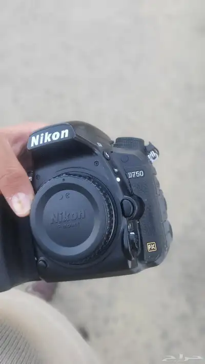 كاميرا نيكون d750 مع عدسه85بورتريه f1.8 0