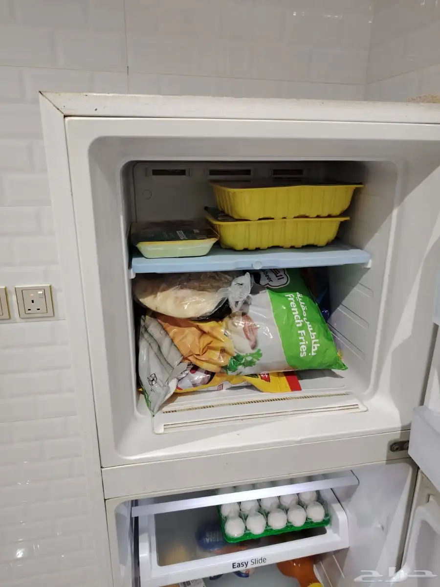 للبيع تلاجه وبوتجاز وغساله دفايه كلهم ب 1000 3