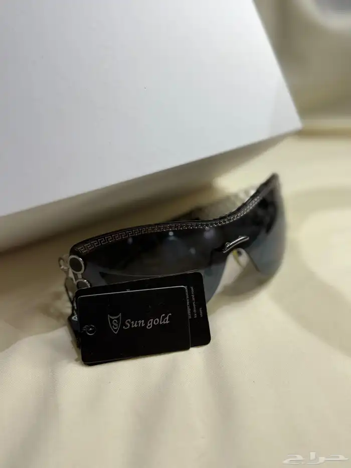 155 نظارة شمسية (نسائي   رجالي   ولادي) للبيع جملة واحدة 0