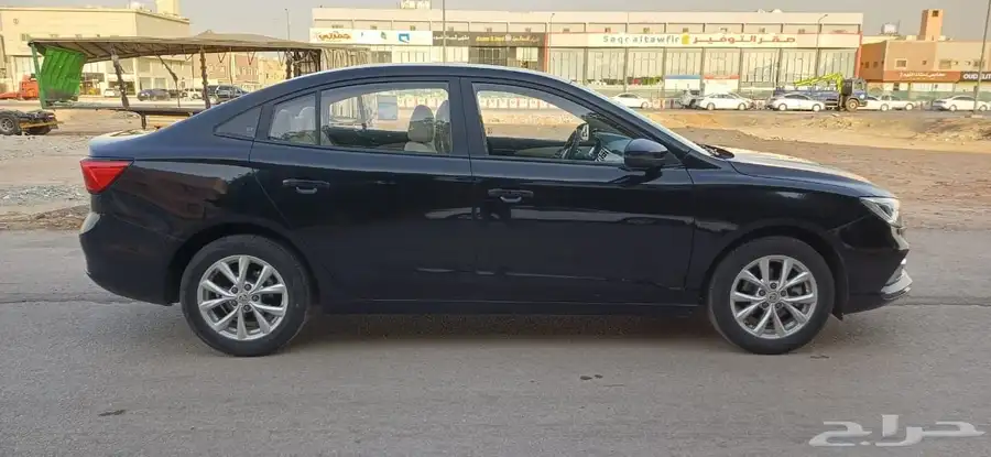 ام جي 5 2023 استاندر 2