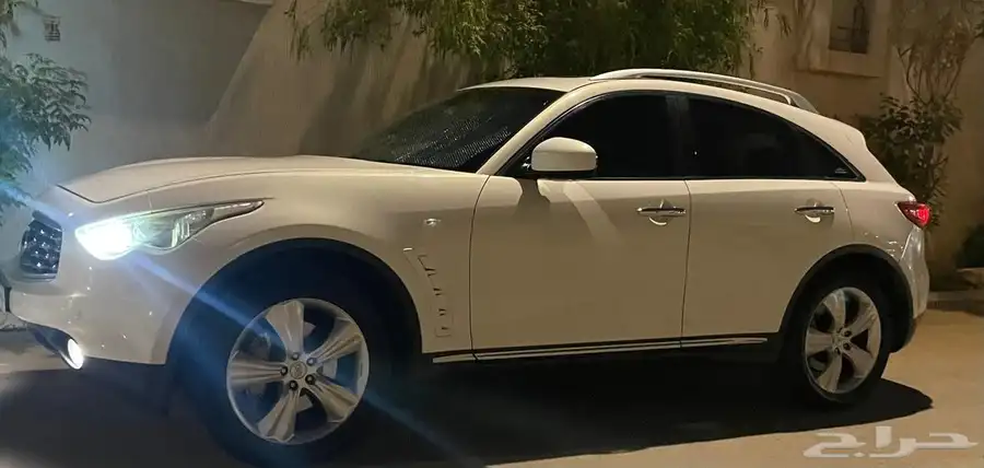 انفنتي FX 2010 فل كامل 14