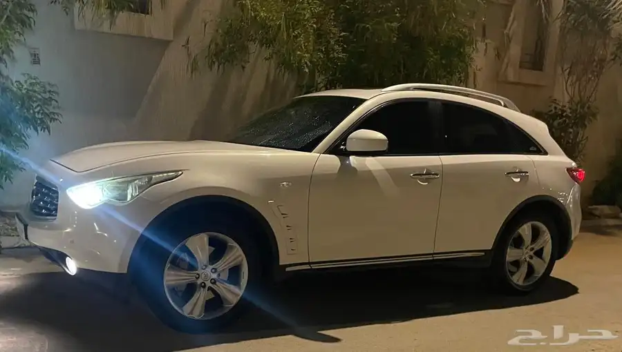 انفنتي FX 2010 فل كامل 13