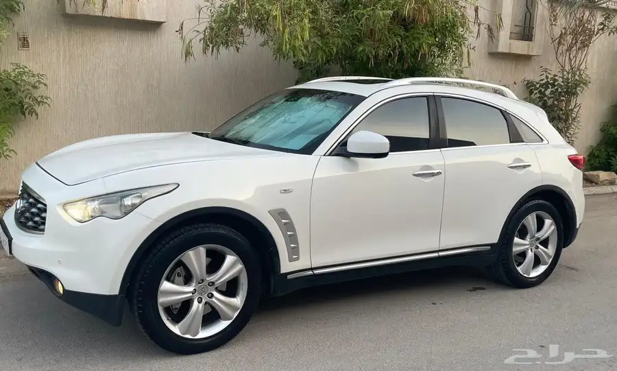 انفنتي FX 2010 فل كامل 8