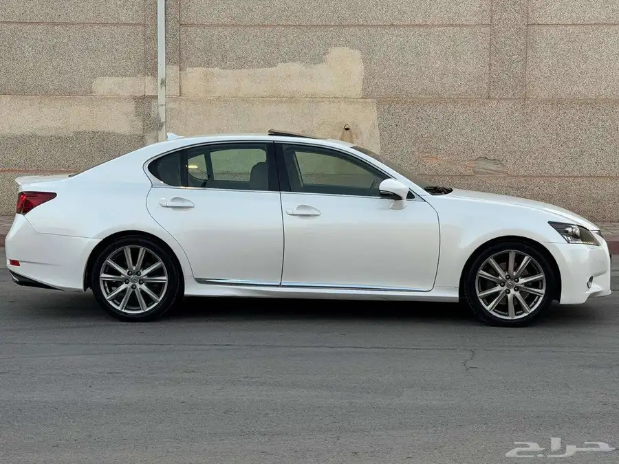 لكزس GS350 نص فل 2014 9