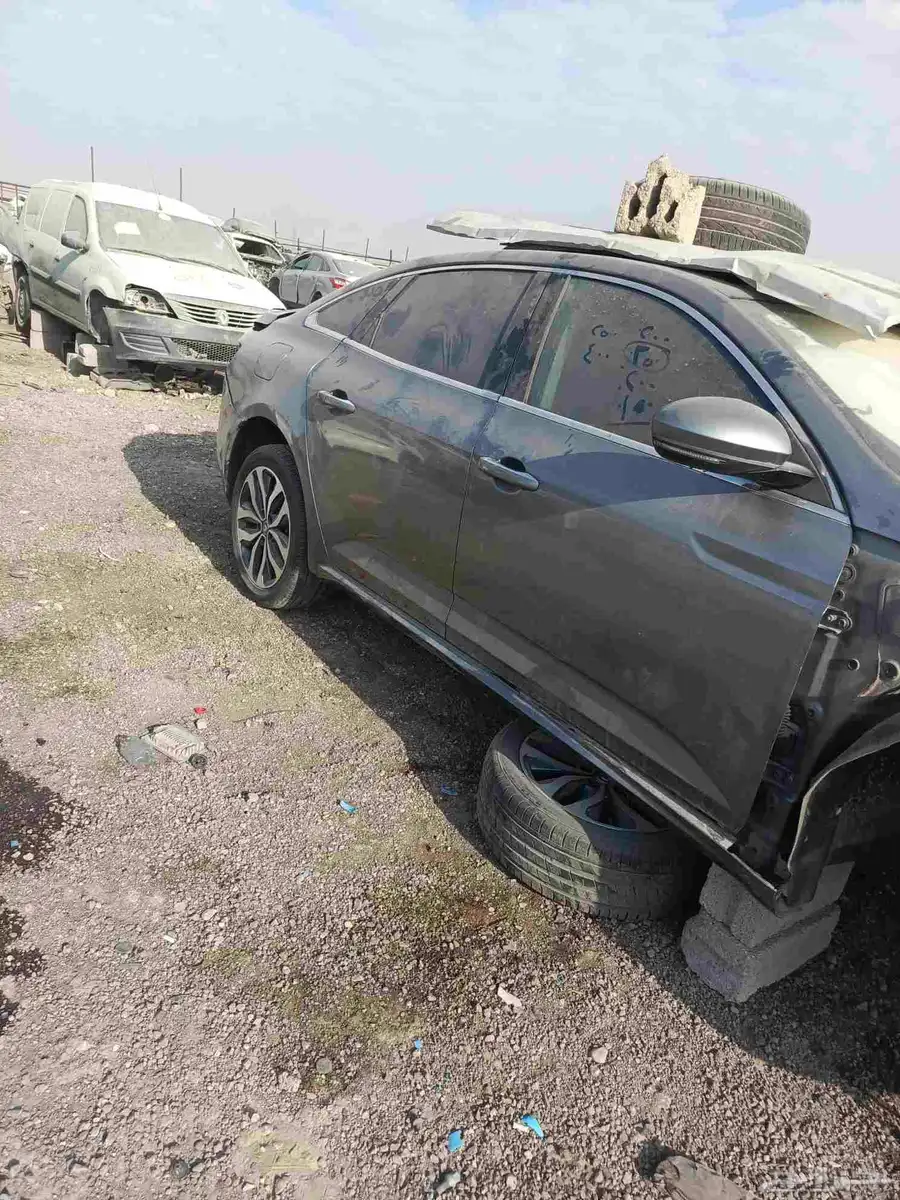 قطع غيار رينو تشليح مستعمل 6