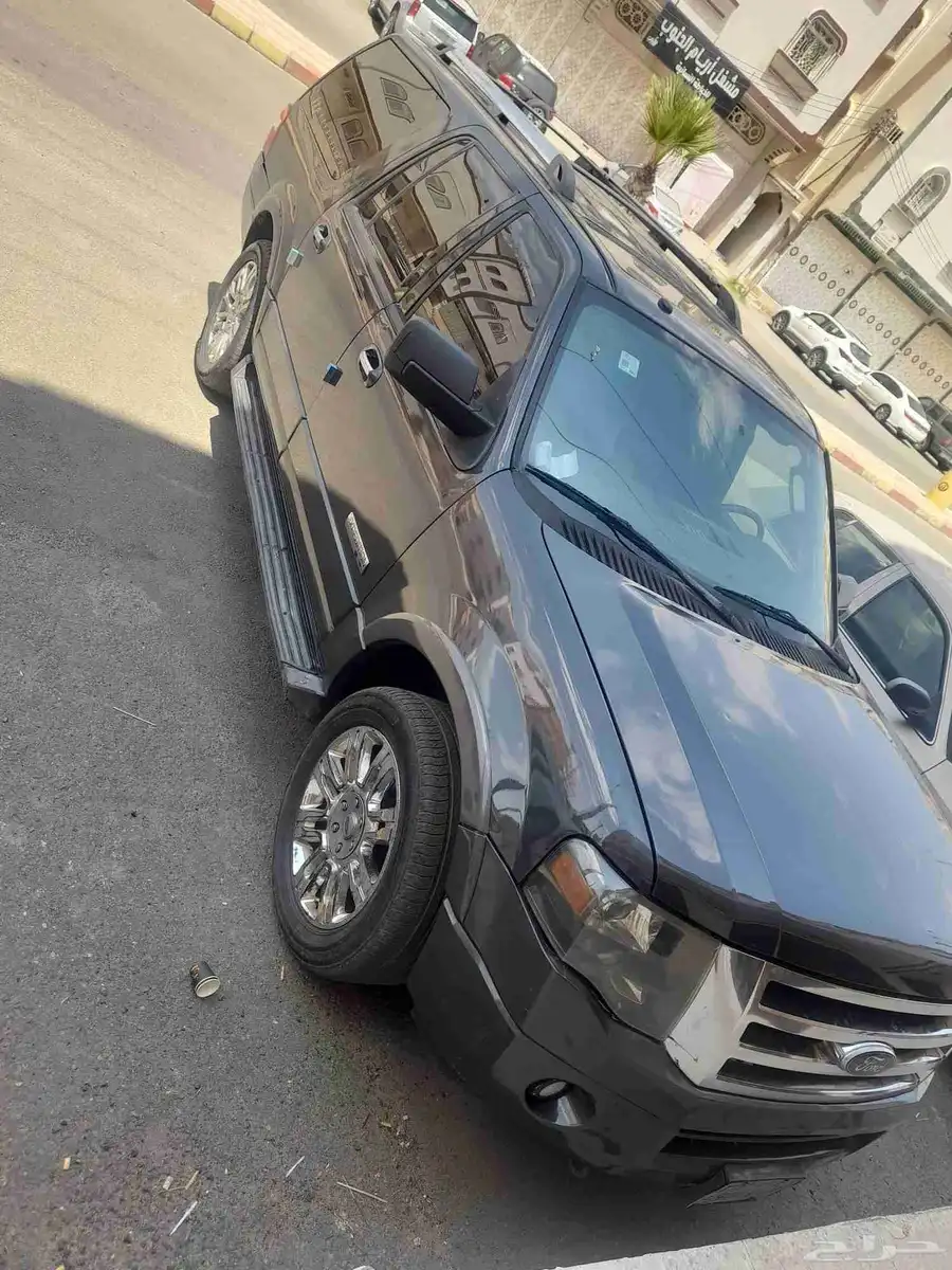 أعرض لكم اكسبديشن 2007طويل ممشاه 567899الف كيلو 0