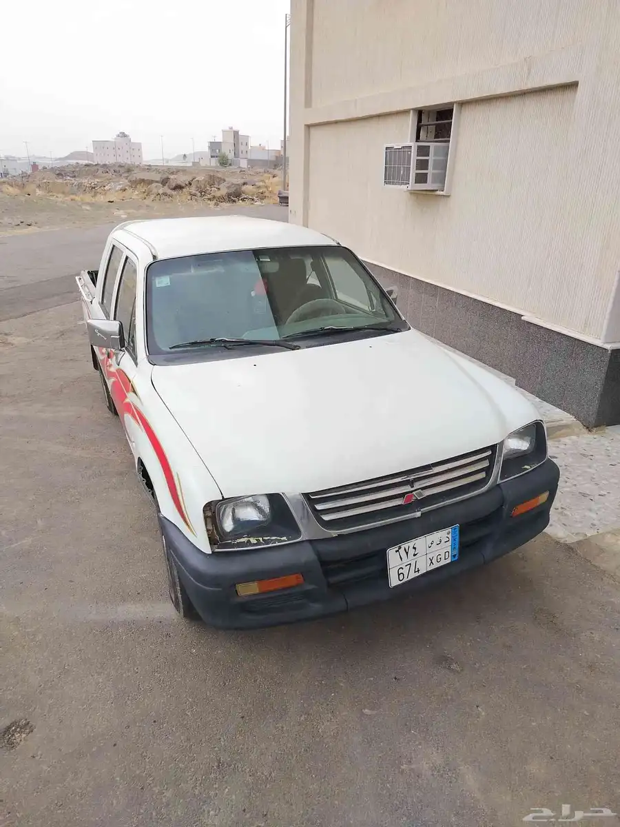 للبيع متسوبيشي بكب غمارتين 2001 مفحوص مجدد المكان خميس مشيط 1
