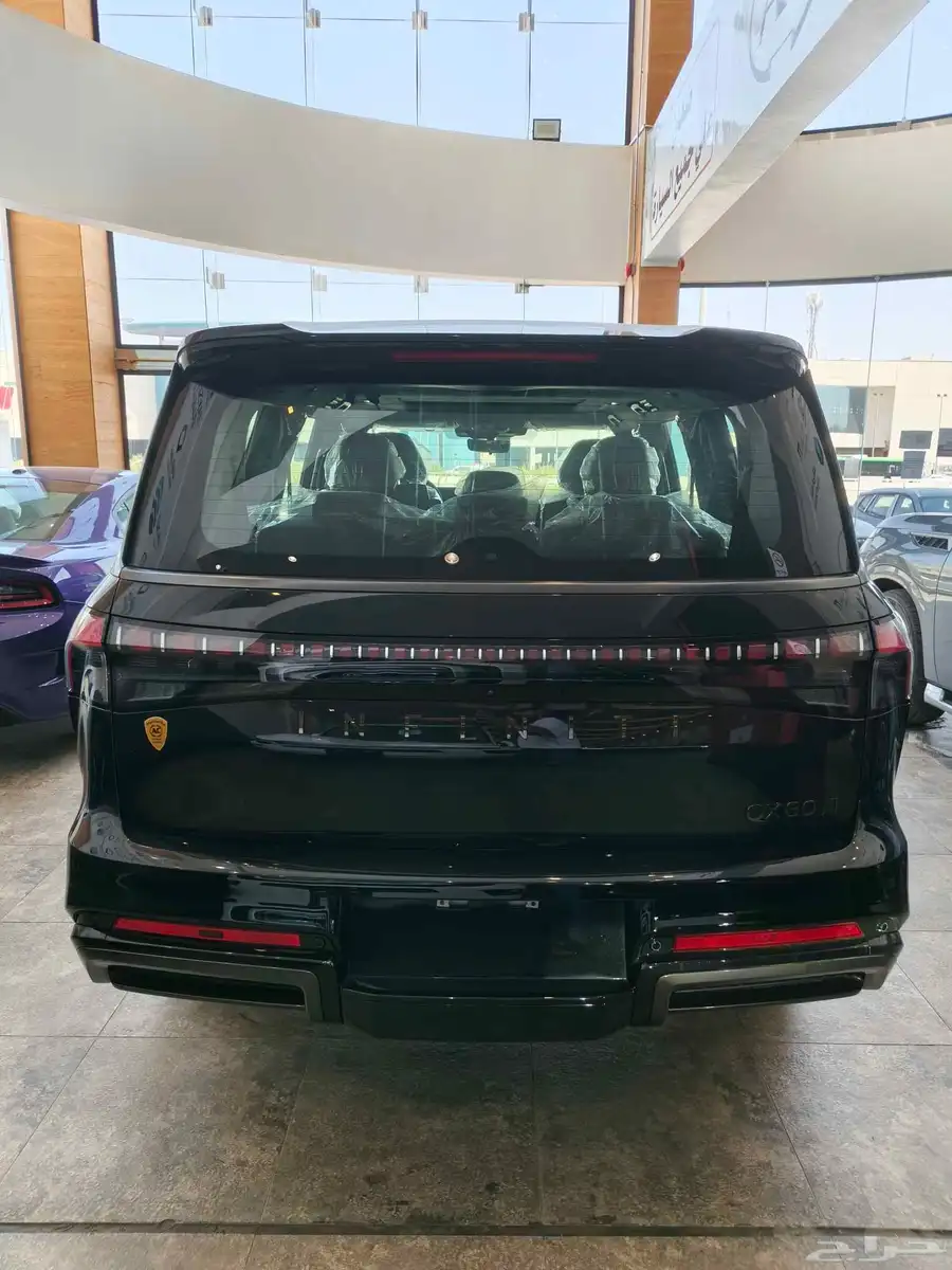 انفينيتي QX80 AOUTOGRAPH 2025 الناغي 3