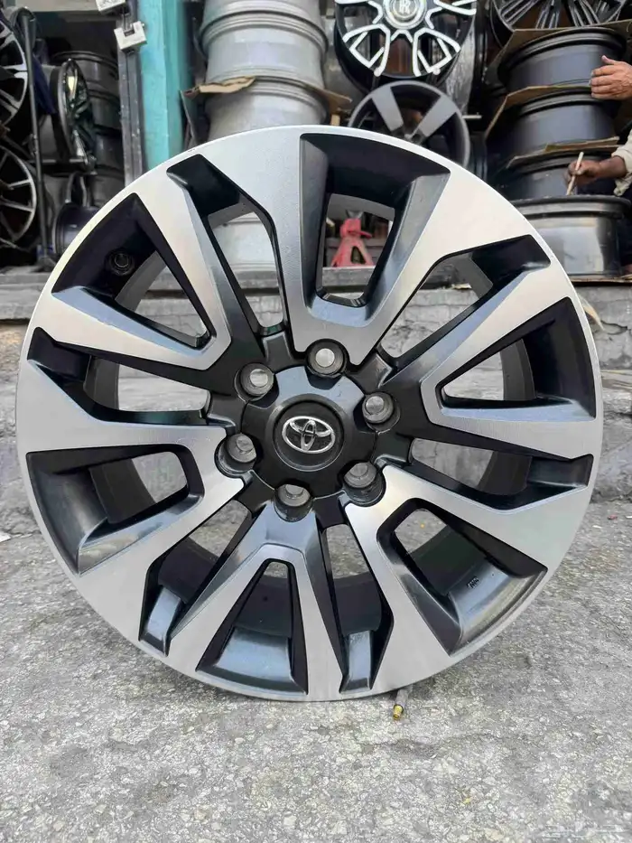 جنوط برادو أصلي وكالة مقاس 19 فل كامل 0