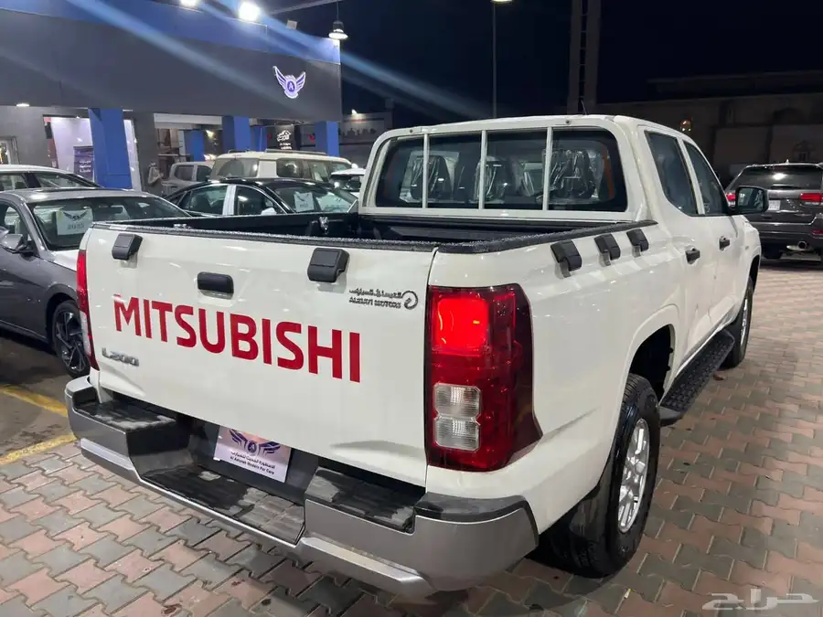 ميتسوبيشي L200 غمارتين ديزل دبل 2024 4