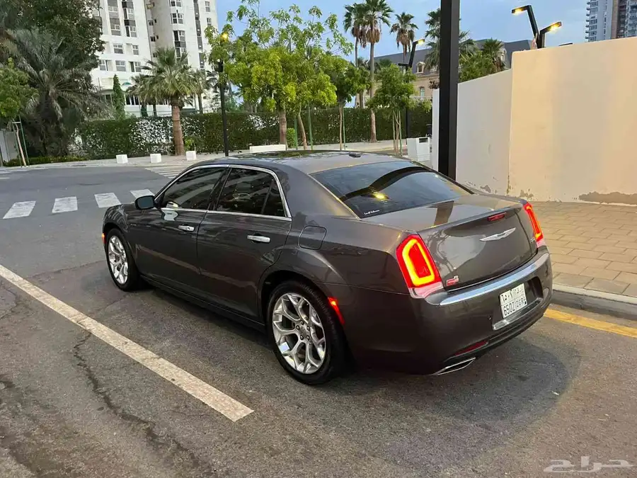 كرايسلر-كرايزلر 300 C فل الفل 2023 مالك اول واخر دفعه 8