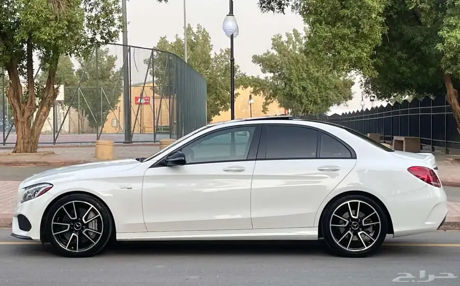 مرسيدس C43 2018 فل اخر 3