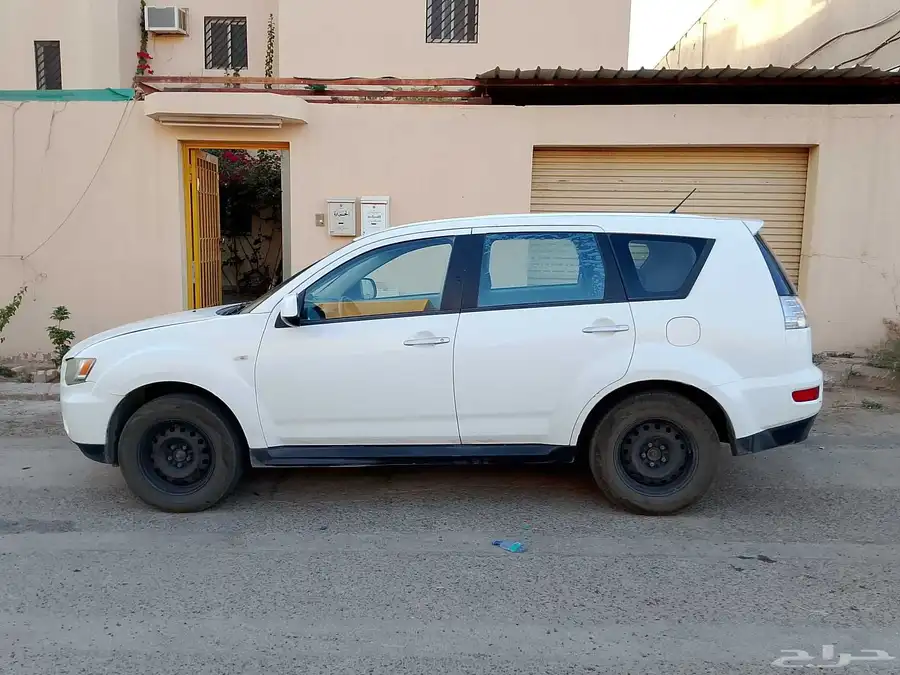 متسوبيشي أوت لاندر للبيع 1
