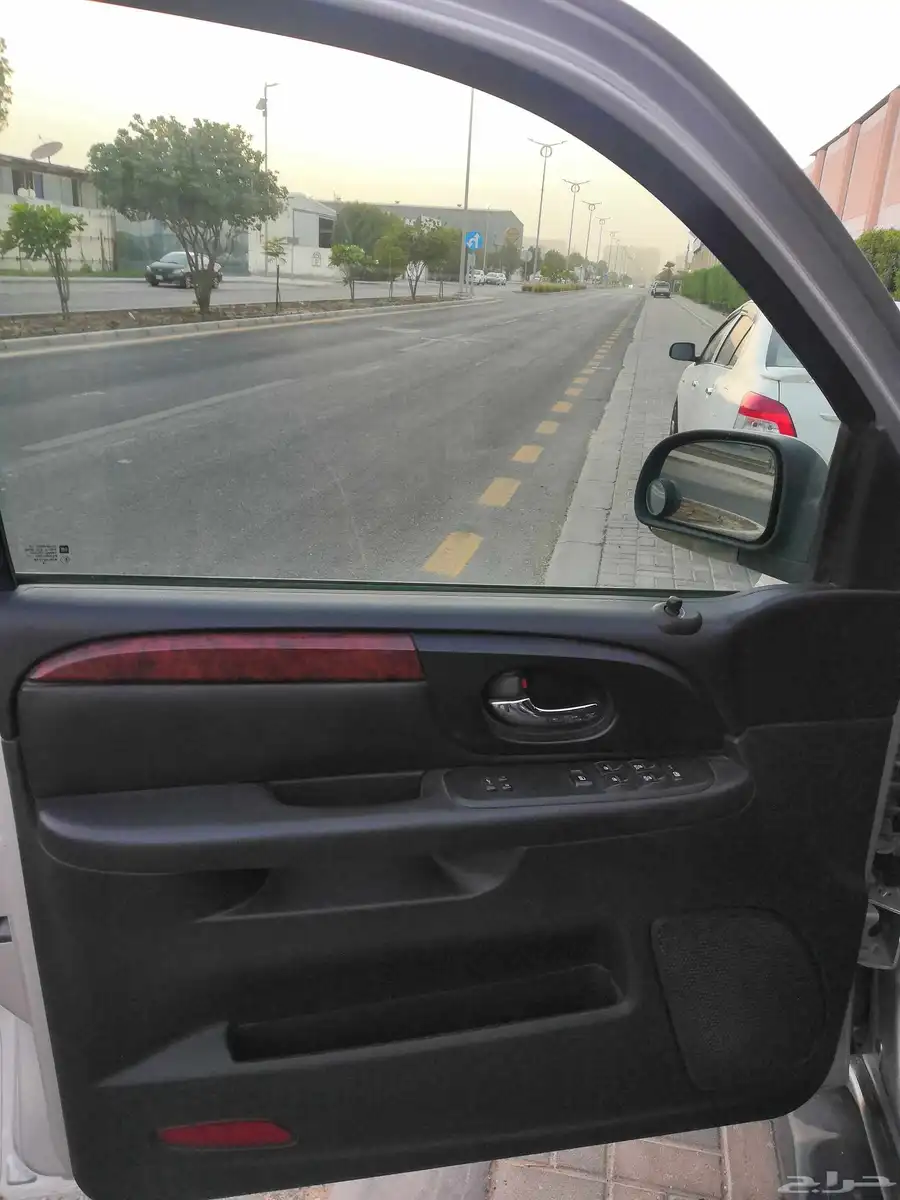 بليزر موديل 2008 للبيع 9