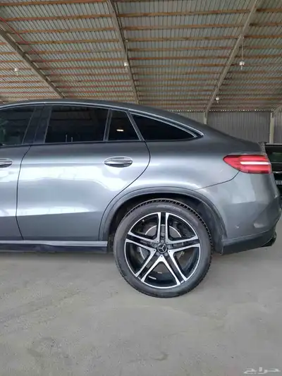 مرسيدس GLE43 مديل 2018 فل الفل بطاقه جمركيه 33