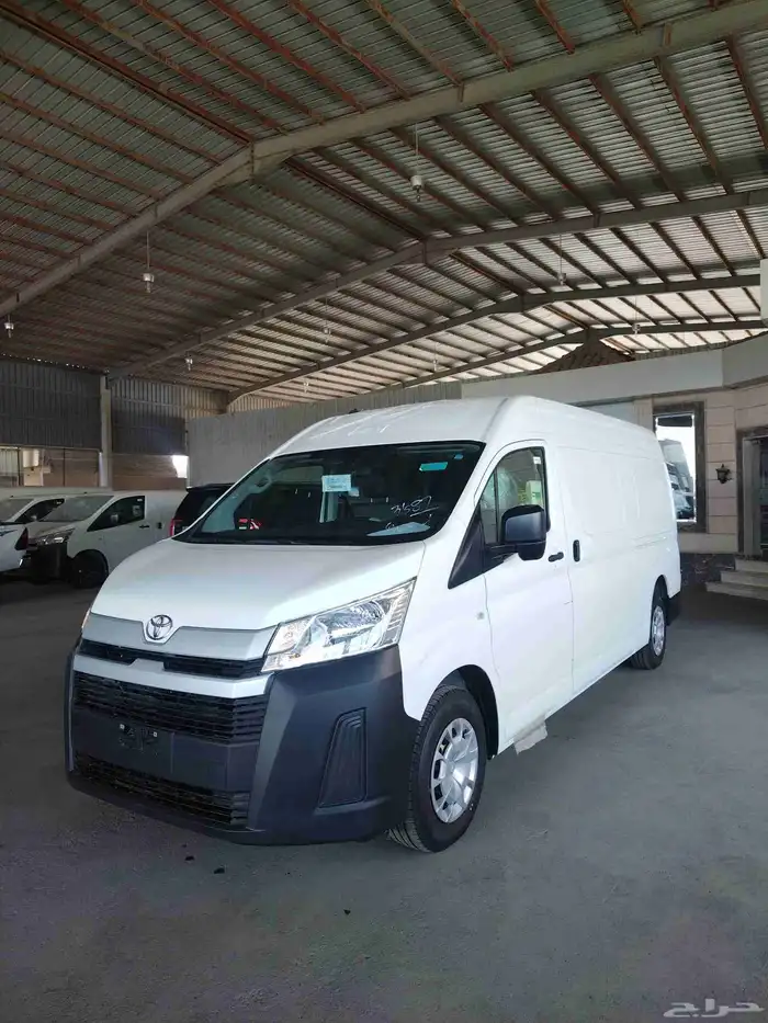 تويوتا باص هايس بضاعه ديزل قير اتماتيك سقف مرتفع 2025 عبدالل 1