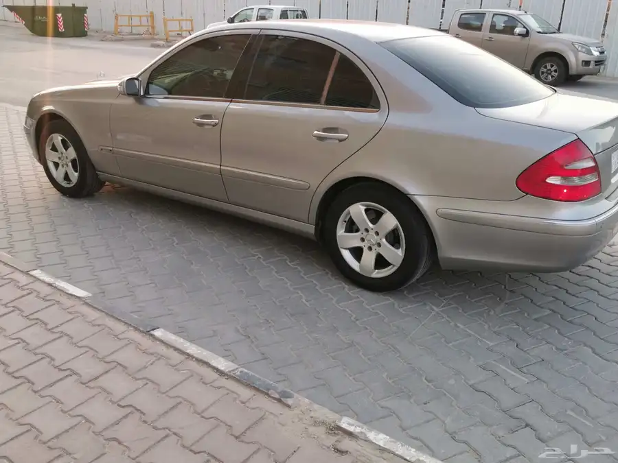 مرسيدس E240 موديل 2005 الجفالي 4