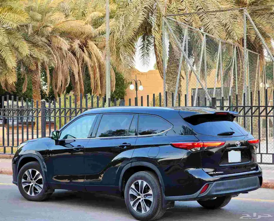 تويوتا هايلاندر 2022 فل كامل 6 سلندر قمة النظافة ممشى قليل 4