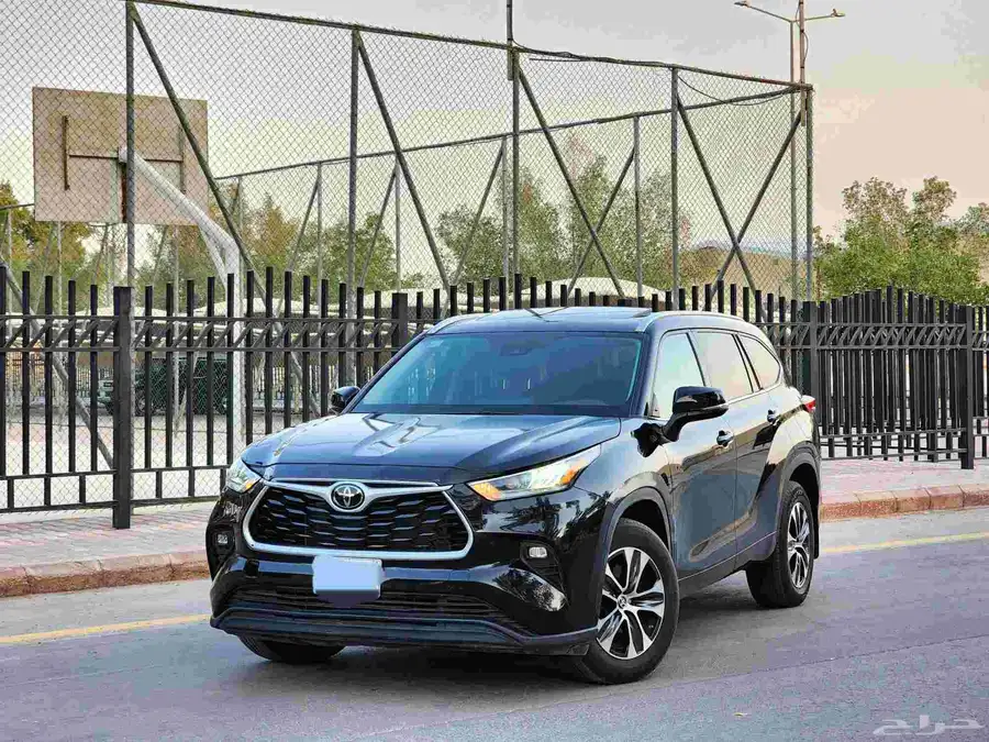 تويوتا هايلاندر 2022 فل كامل 6 سلندر قمة النظافة ممشى قليل 1