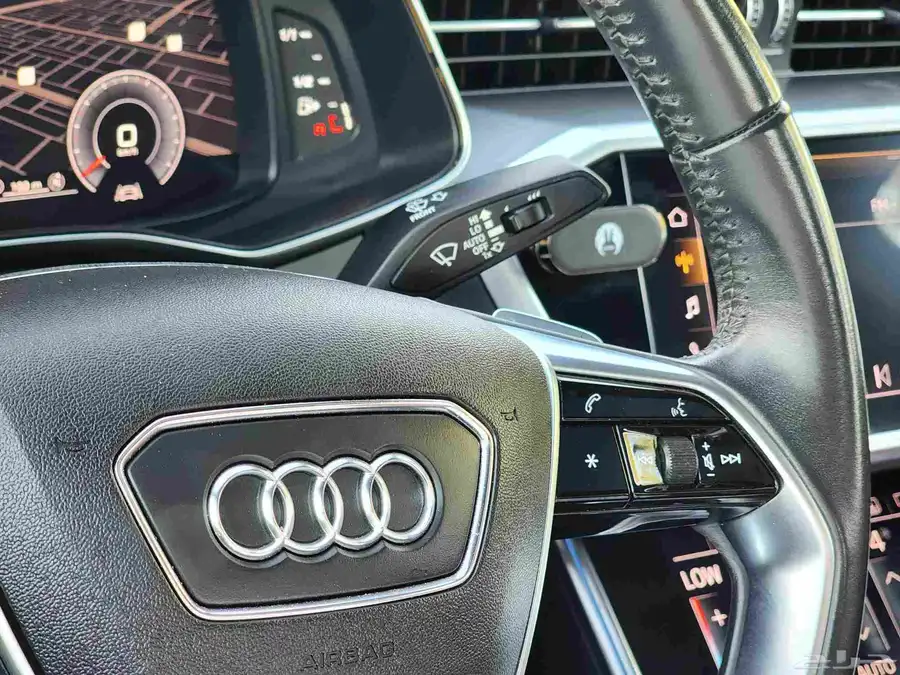 اودي A6 فل كامل بحالة ممتازة 2020 25