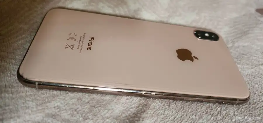 ايفون x max 8