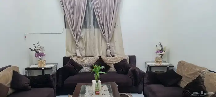 كنب للبيع مع الطاولات والسجاد والشلال 0