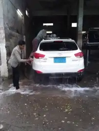 السياره مستخدم نظيف الموقع اليمن باجل 7