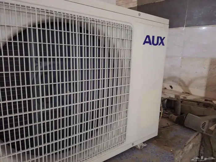 split Ac 18 used but new 4