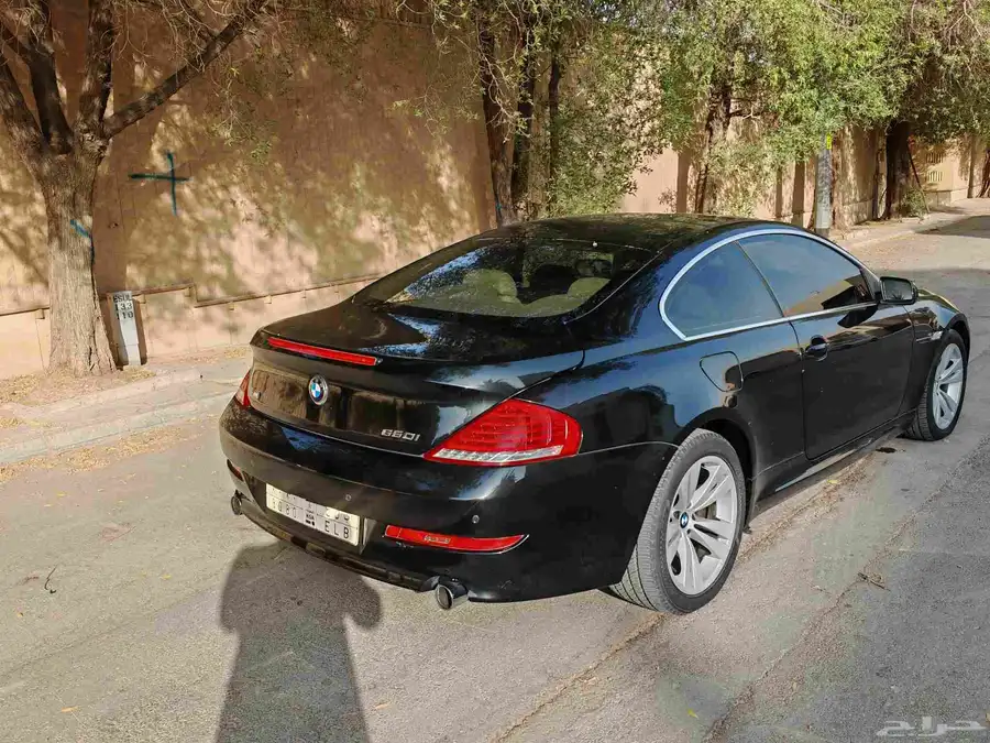 بي ام 650i يحمل لوحة شبه مميزة 3